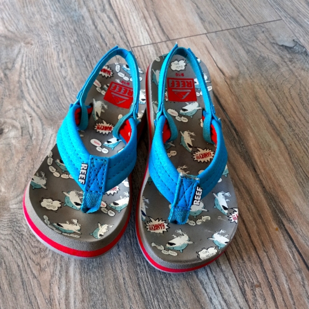 Reef kids flip flips size 9/10